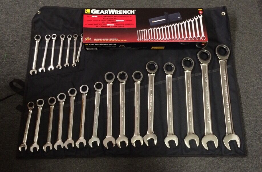 KD GearWrench 85004 Metric 22 Pcs 6MM to 32MM 12 Pt Combination Ratchet Wrench 